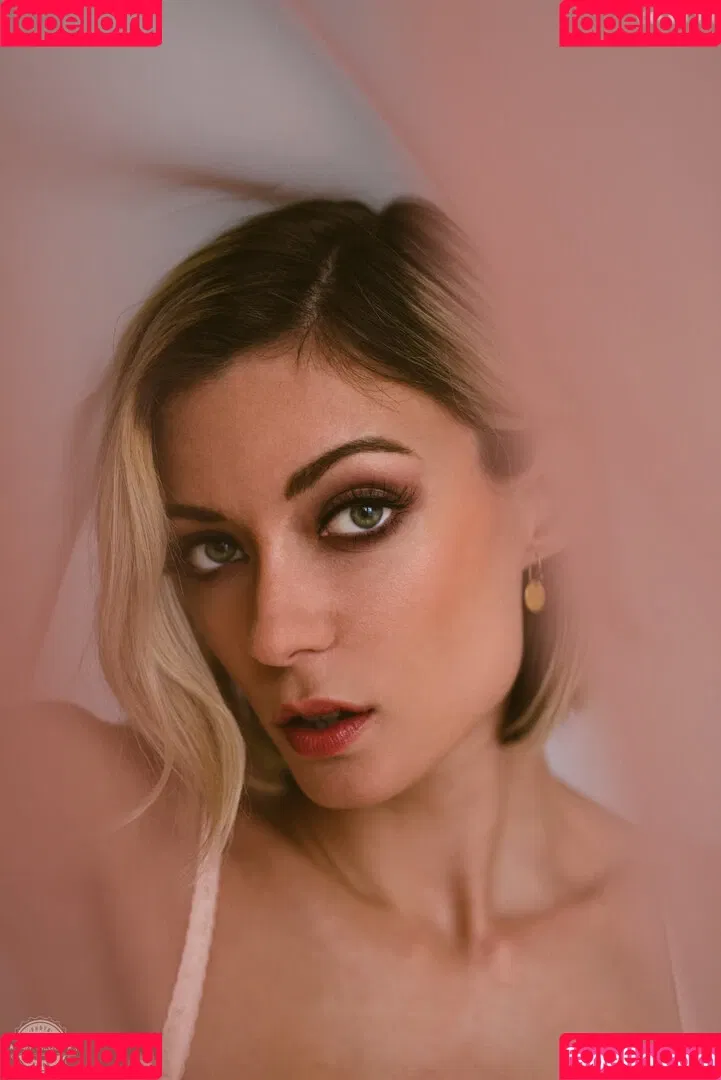 Anna Lisa Wagner / annalisawagner / wagner.anna.lisa / yedarkarts Onlyfans Photo Gallery 