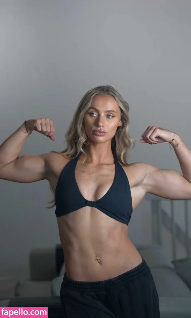 Guusje Van Geel / guusje / guzdoes Onlyfans Photo Gallery 