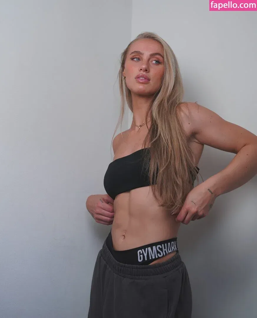 Guusje Van Geel / guusje / guzdoes Onlyfans Photo Gallery 