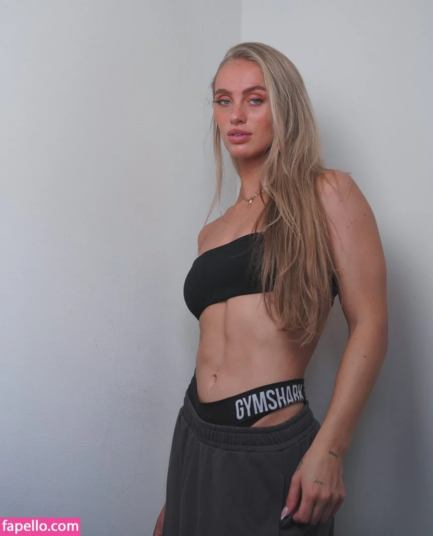 Guusje Van Geel / guusje / guzdoes Onlyfans Photo Gallery 