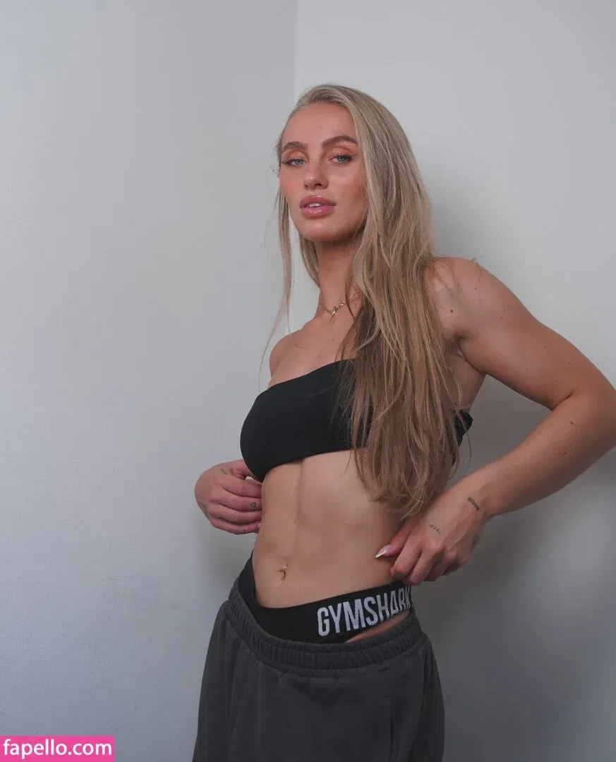 Guusje Van Geel / guusje / guzdoes Onlyfans Photo Gallery 