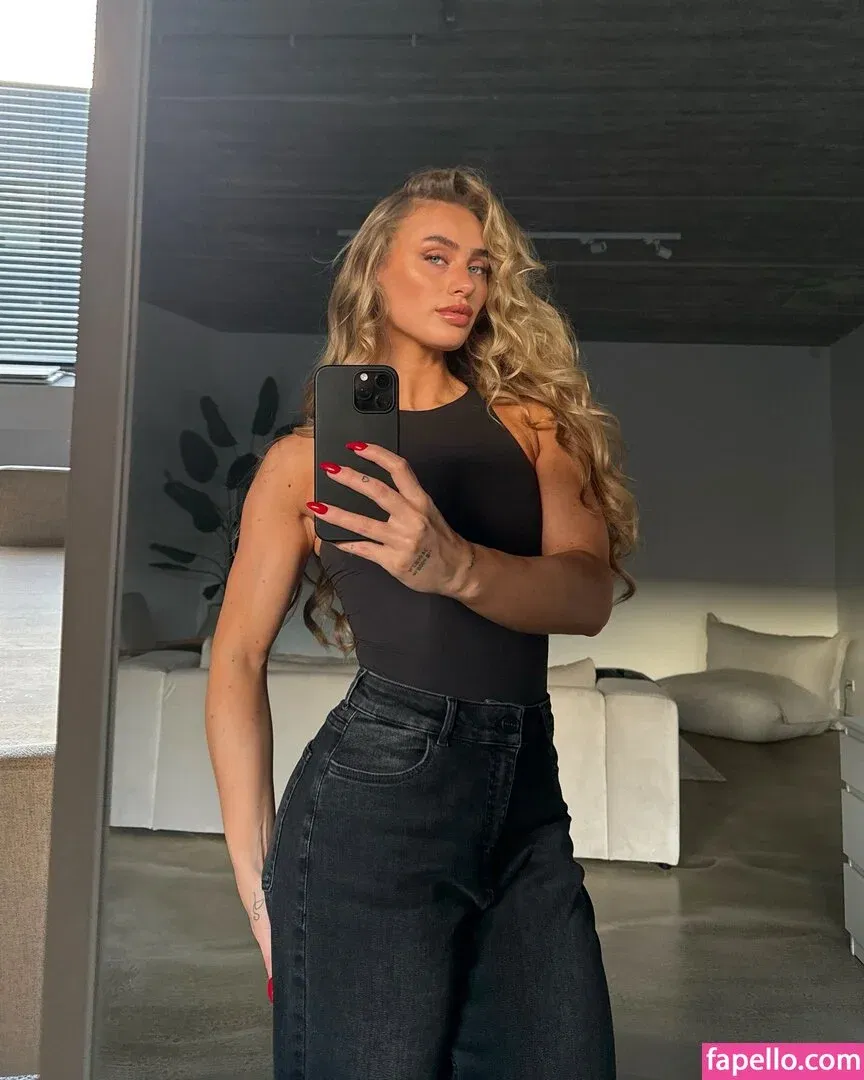 Guusje Van Geel / guusje / guzdoes Onlyfans Photo Gallery 