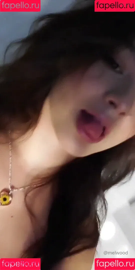 Mel Wood / melwood / melwood_official Onlyfans Photo Gallery 