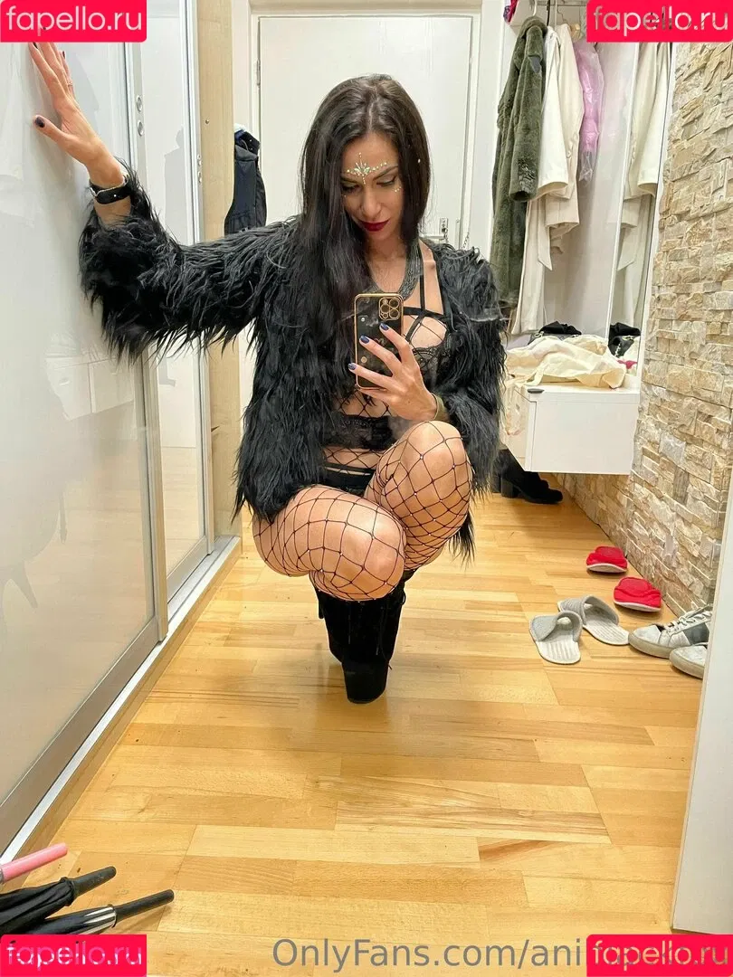 aniblackfox / myspicyani Onlyfans Photo Gallery 