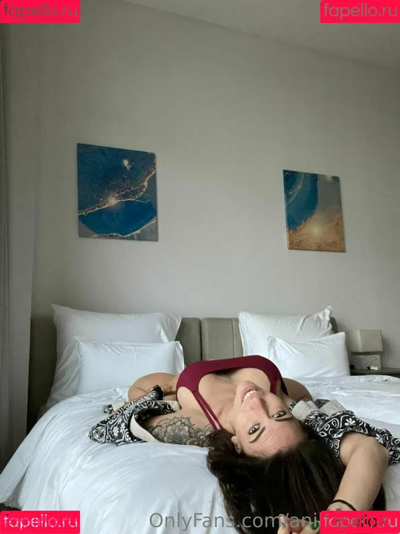 aniblackfox / myspicyani Onlyfans Photo Gallery 