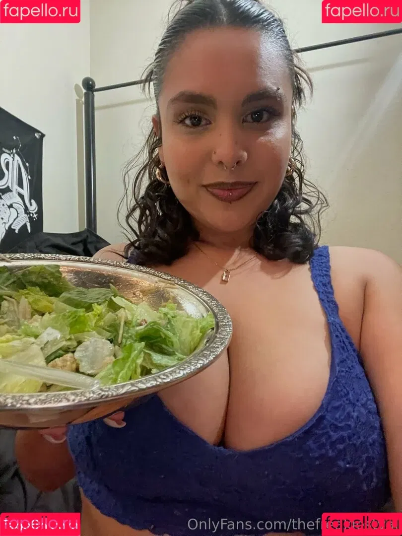thebestvalent1na / thefreakiestval Onlyfans Photo Gallery 