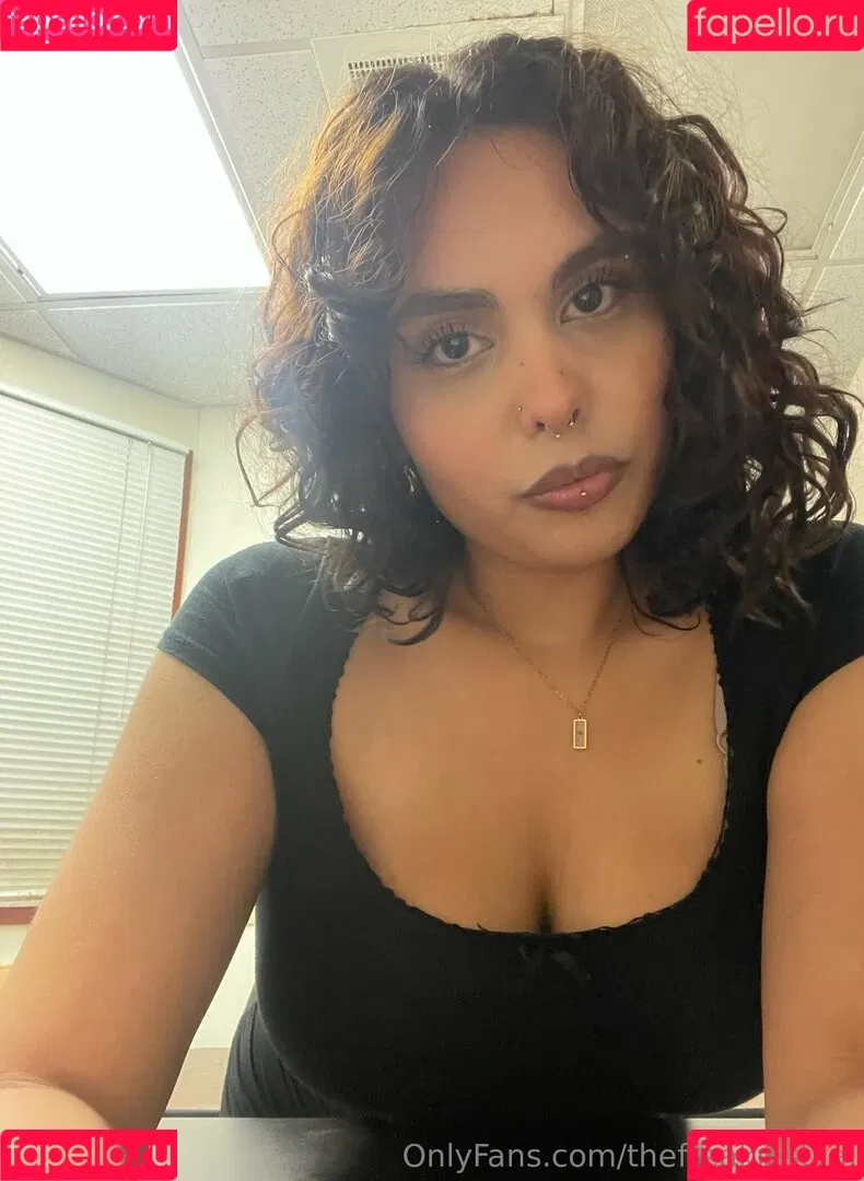 thebestvalent1na / thefreakiestval Onlyfans Photo Gallery 