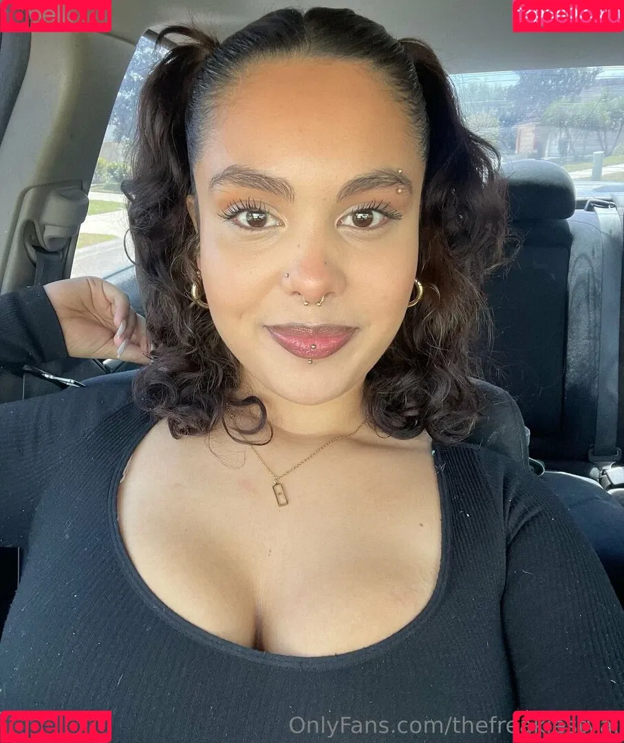 thebestvalent1na / thefreakiestval Onlyfans Photo Gallery 