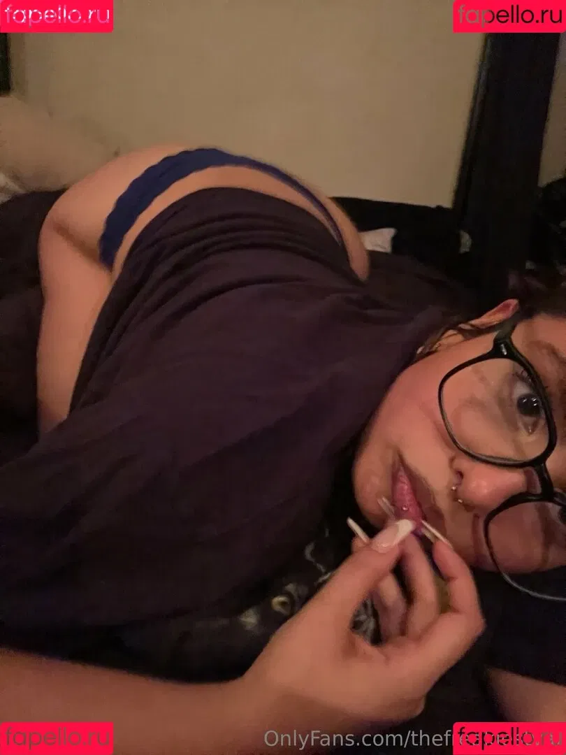 thebestvalent1na / thefreakiestval Onlyfans Photo Gallery 