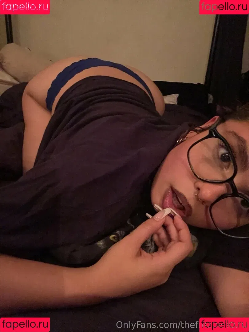 thebestvalent1na / thefreakiestval Onlyfans Photo Gallery 
