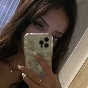 Layaalii / layahadid / layaliii_ Onlyfans Photo Gallery 