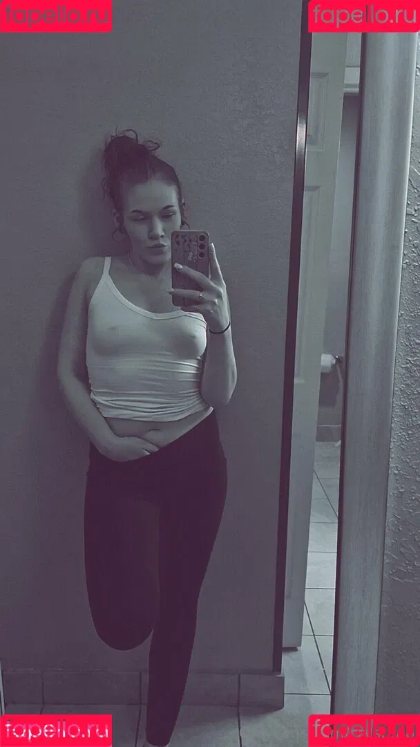 crysta.black / crystaab Onlyfans Photo Gallery 