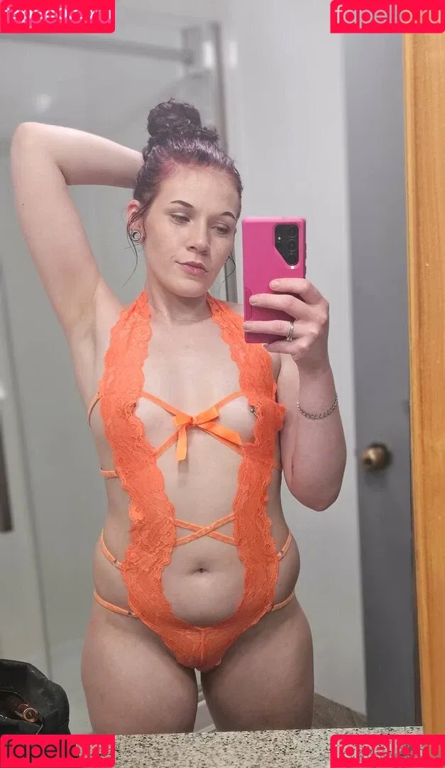 crysta.black / crystaab Onlyfans Photo Gallery 