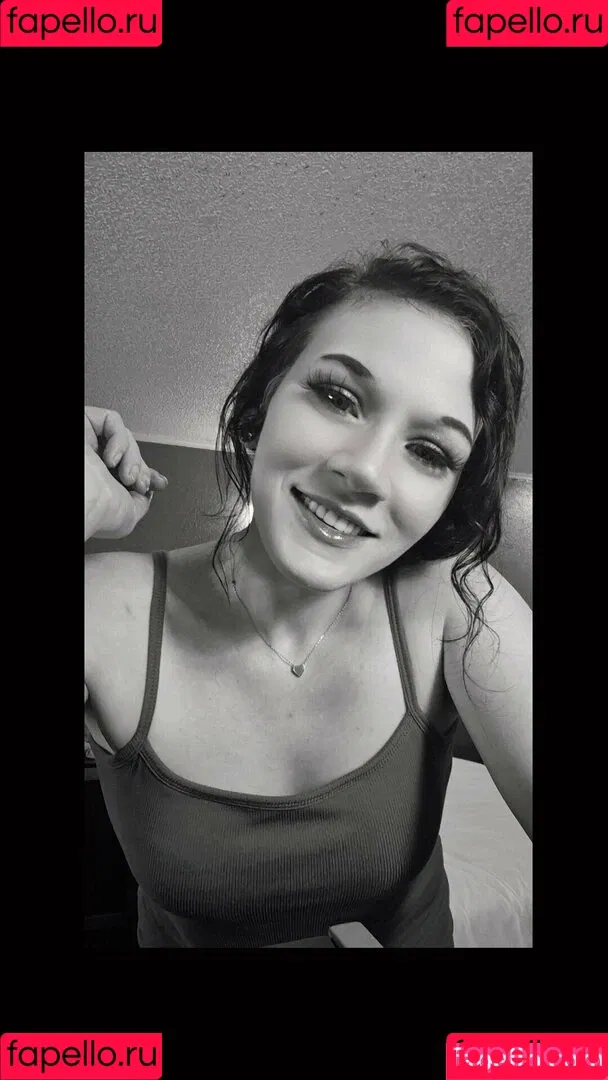 crysta.black / crystaab Onlyfans Photo Gallery 