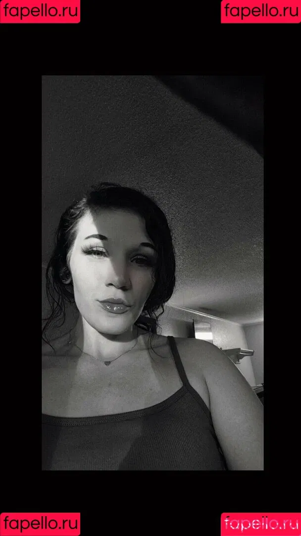 crysta.black / crystaab Onlyfans Photo Gallery 