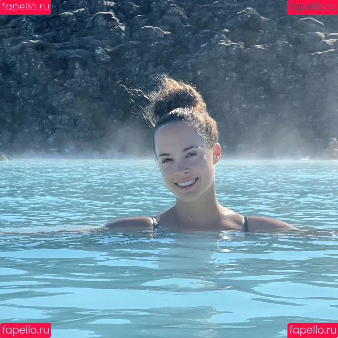 Natalie Gold / natalygold / nattiegold Onlyfans Photo Gallery 