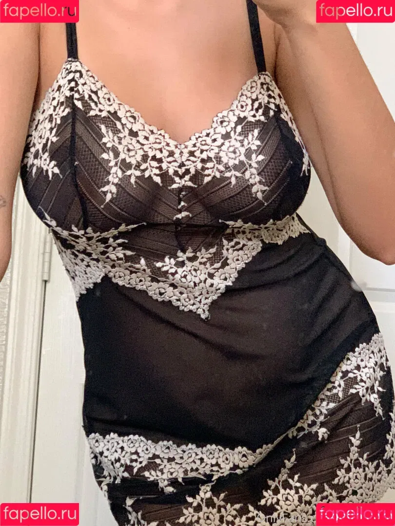 AbigailMia / abigailmiadarlington / theitalianmom Onlyfans Photo Gallery 