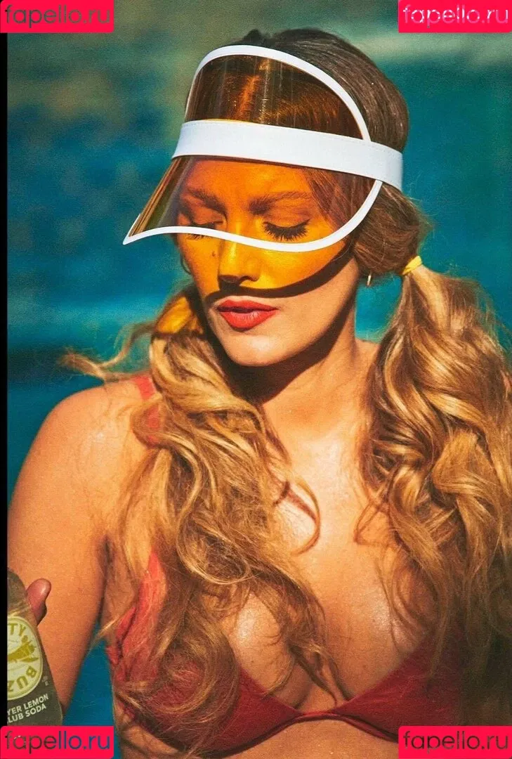 Blake Lively / blakelively Onlyfans Photo Gallery 