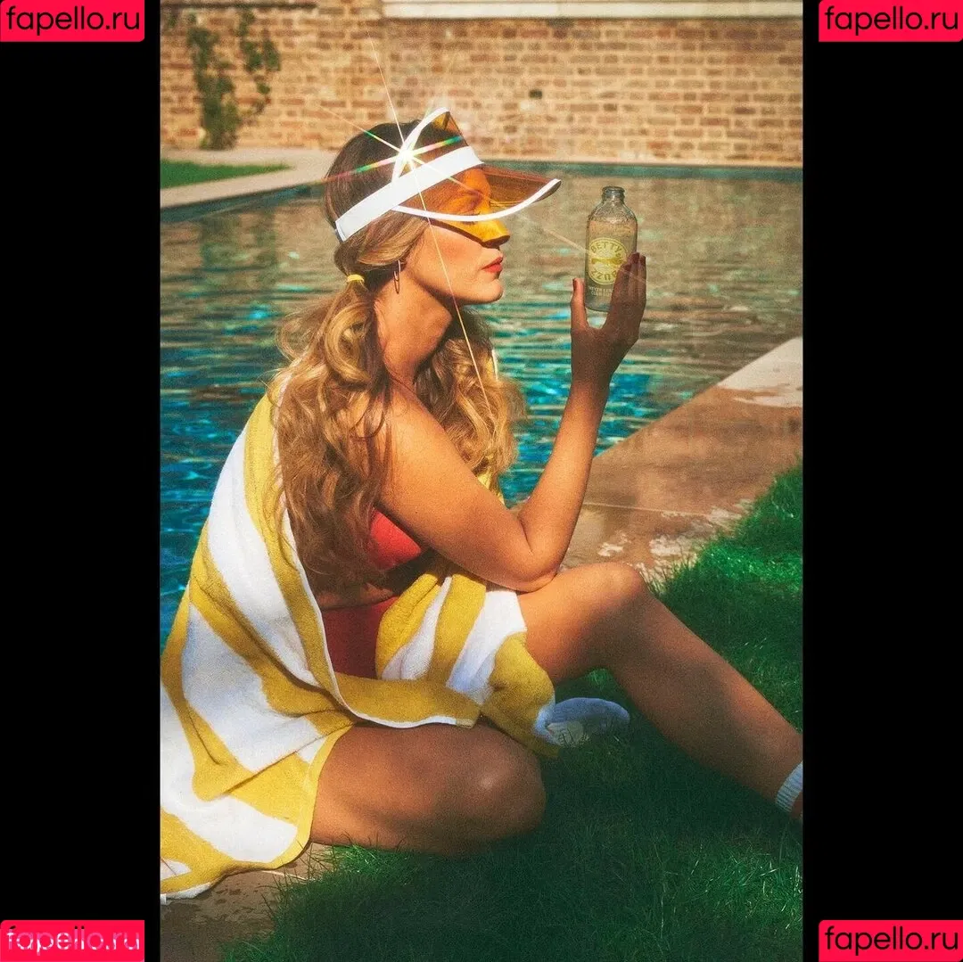 Blake Lively / blakelively Onlyfans Photo Gallery 