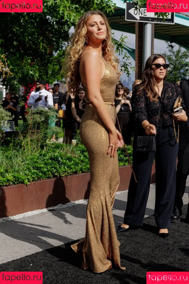 Blake Lively / blakelively Onlyfans Photo Gallery 