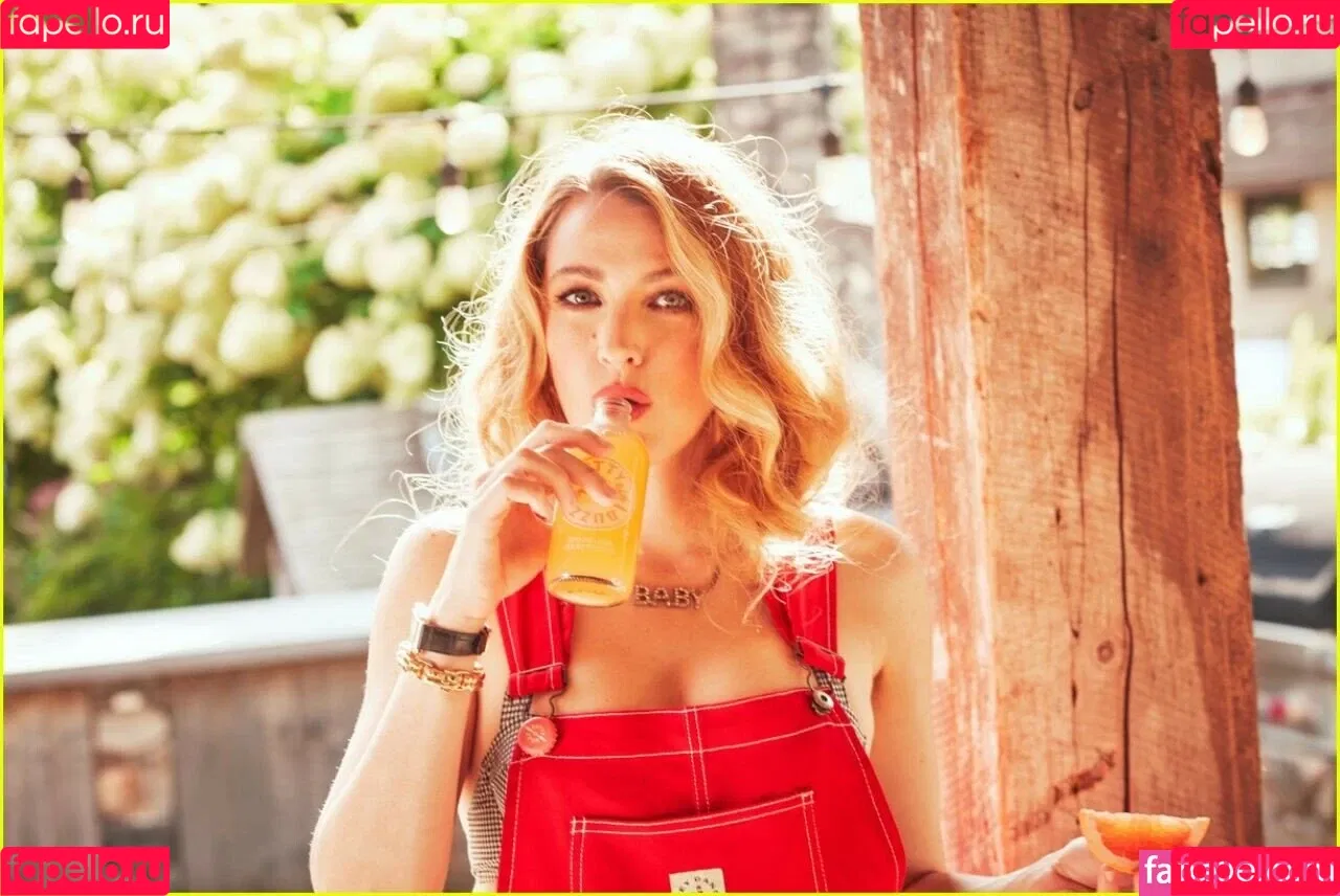 Blake Lively / blakelively Onlyfans Photo Gallery 