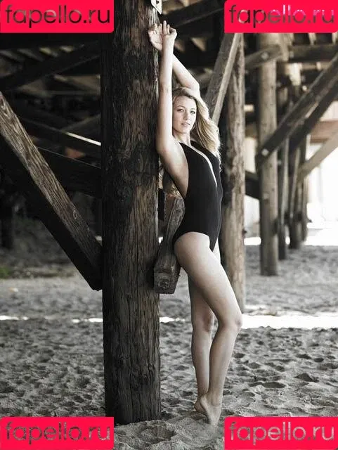Blake Lively / blakelively Onlyfans Photo Gallery 