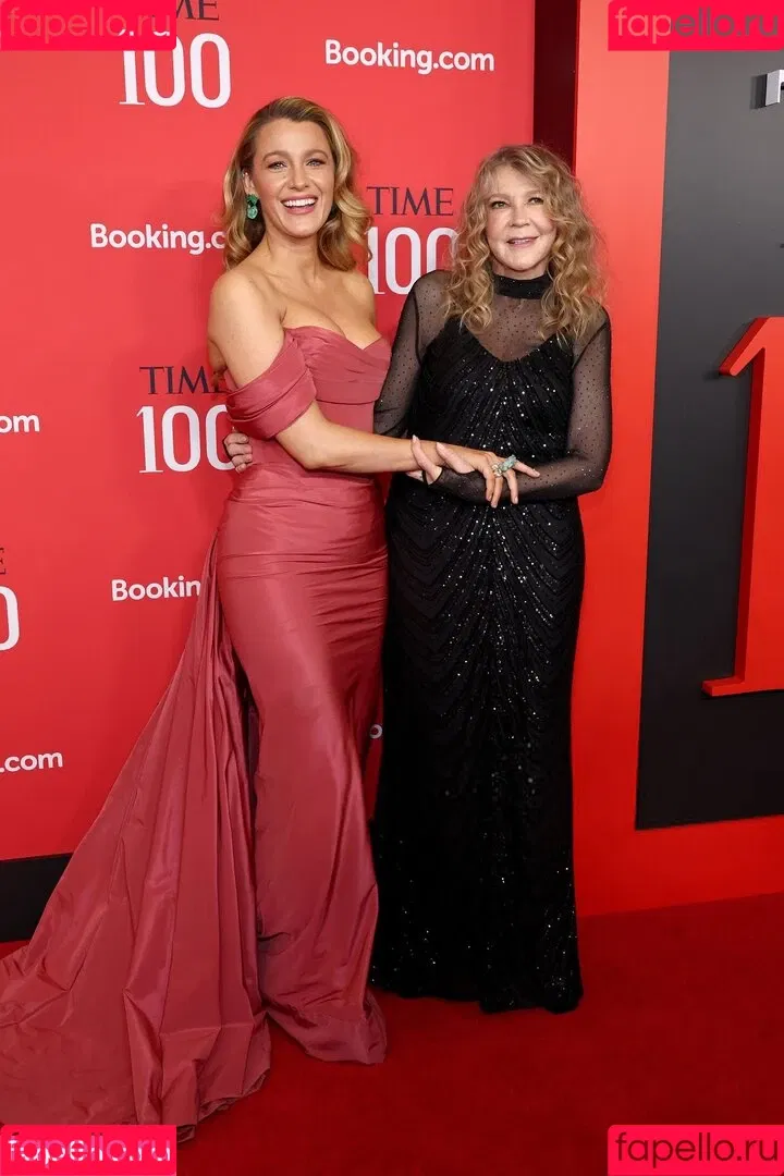 Blake Lively / blakelively Onlyfans Photo Gallery 