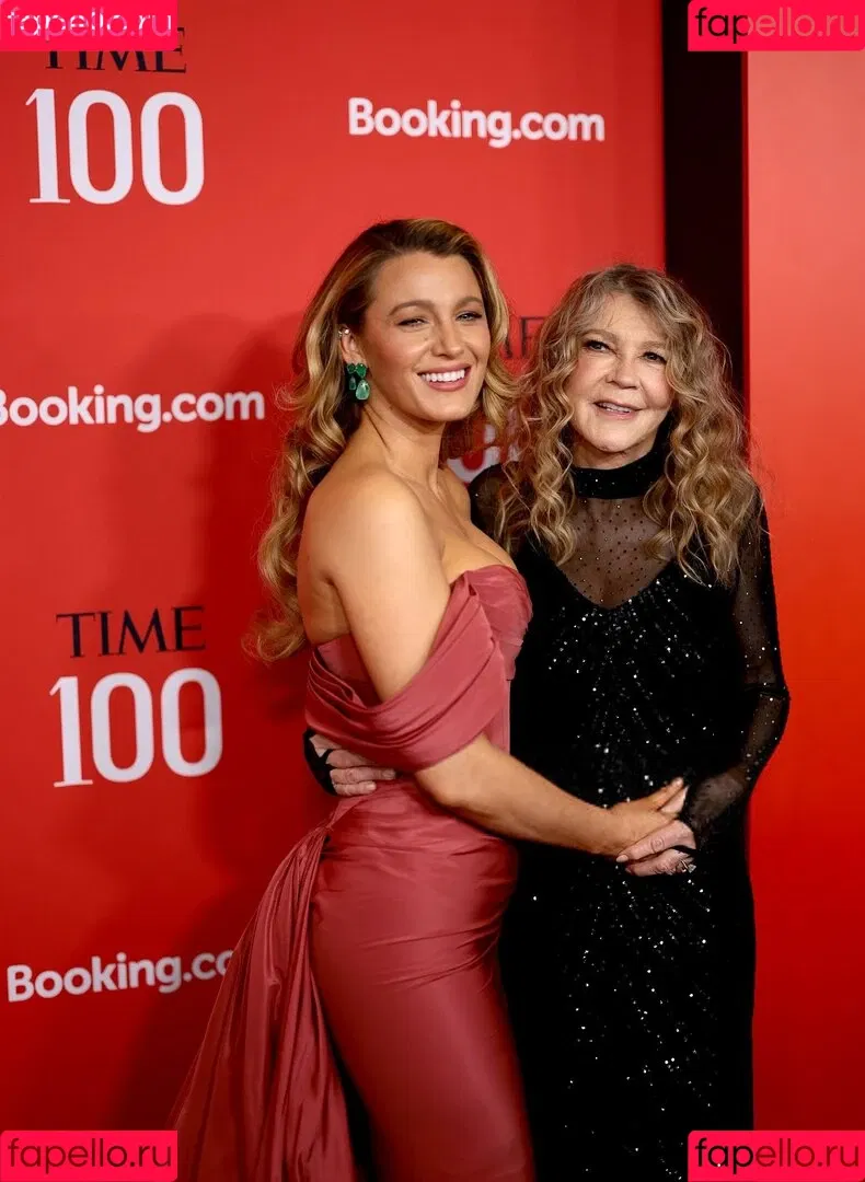 Blake Lively / blakelively Onlyfans Photo Gallery 