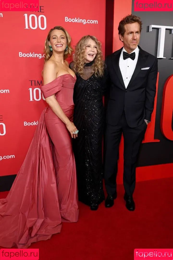 Blake Lively / blakelively Onlyfans Photo Gallery 