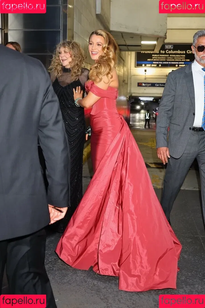 Blake Lively / blakelively Onlyfans Photo Gallery 