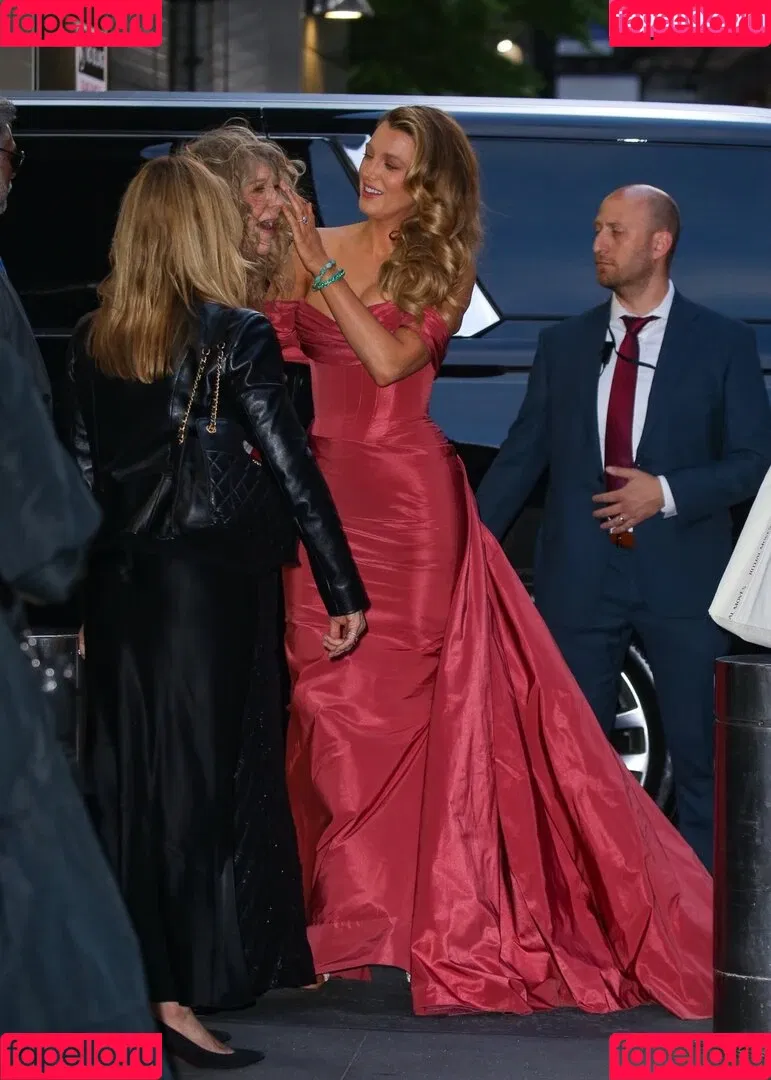 Blake Lively / blakelively Onlyfans Photo Gallery 