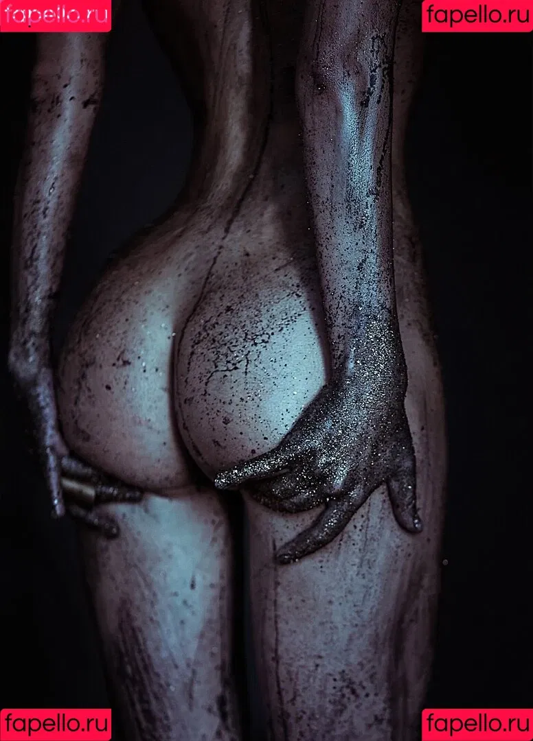Be Nessie / Inna Tikhonova / Tikhoninna / onlynessie / sailorlynx Onlyfans Photo Gallery 