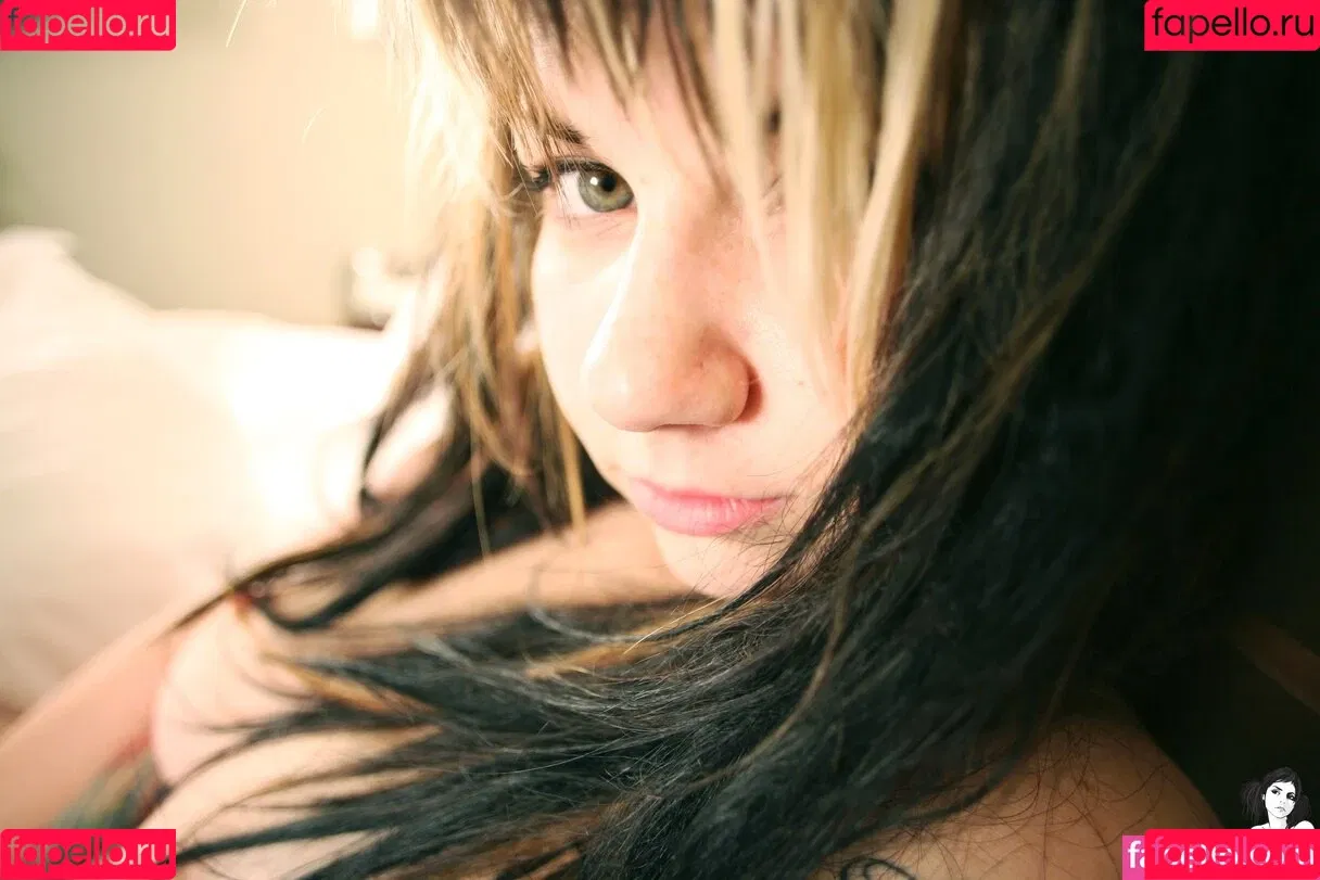 Quinne / quin.night / quinne_germain Onlyfans Photo Gallery 