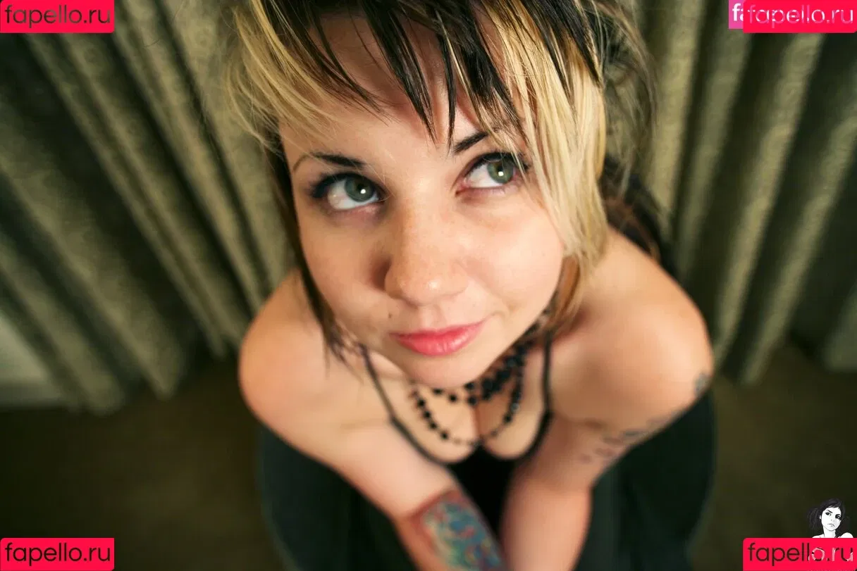 Quinne / quin.night / quinne_germain Onlyfans Photo Gallery 