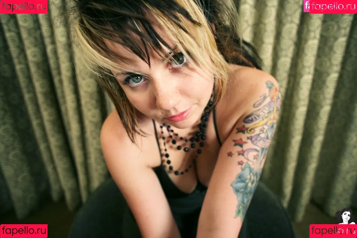 Quinne / quin.night / quinne_germain Onlyfans Photo Gallery 