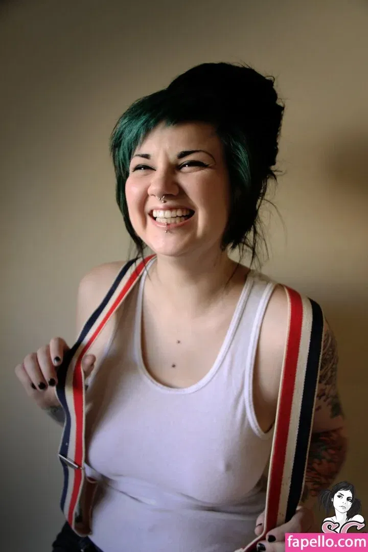 Quinne / quin.night / quinne_germain Onlyfans Photo Gallery 