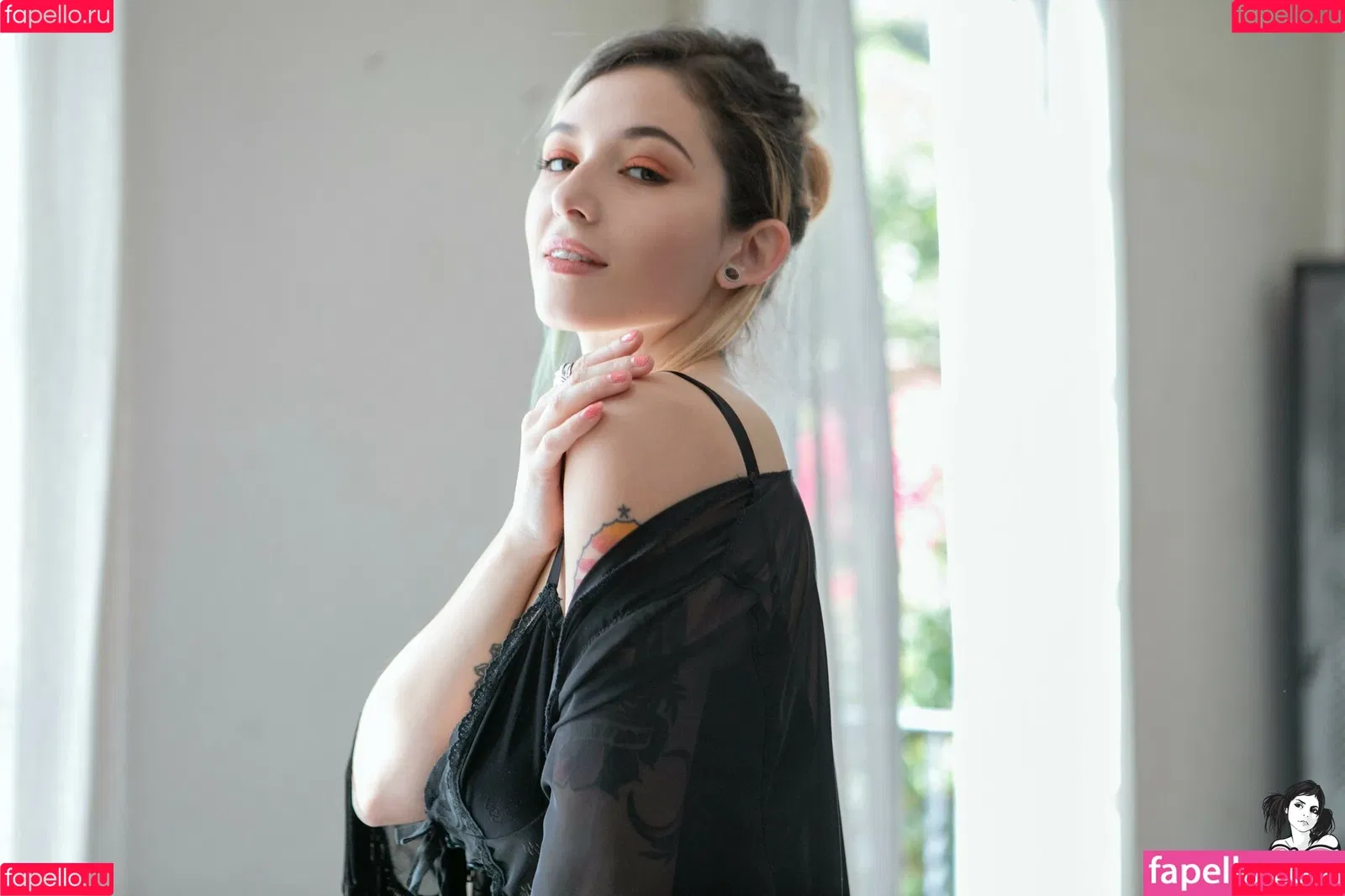 Sophoulla / patreon / sophoulla64 Onlyfans Photo Gallery 