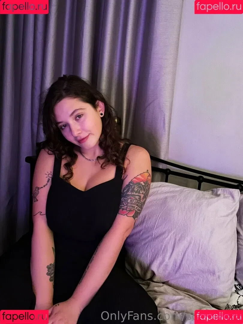 Sophoulla / patreon / sophoulla64 Onlyfans Photo Gallery 