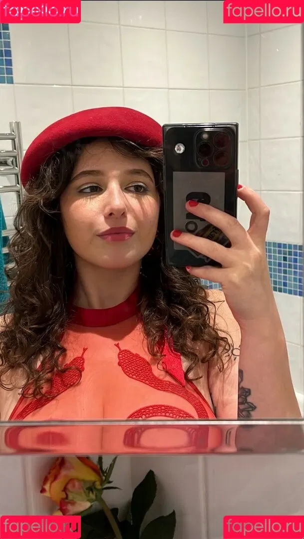 Sophoulla / patreon / sophoulla64 Onlyfans Photo Gallery 