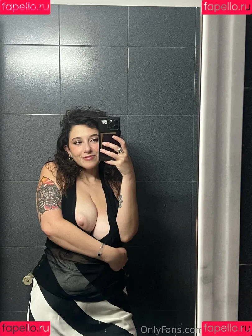 Sophoulla / patreon / sophoulla64 Onlyfans Photo Gallery 