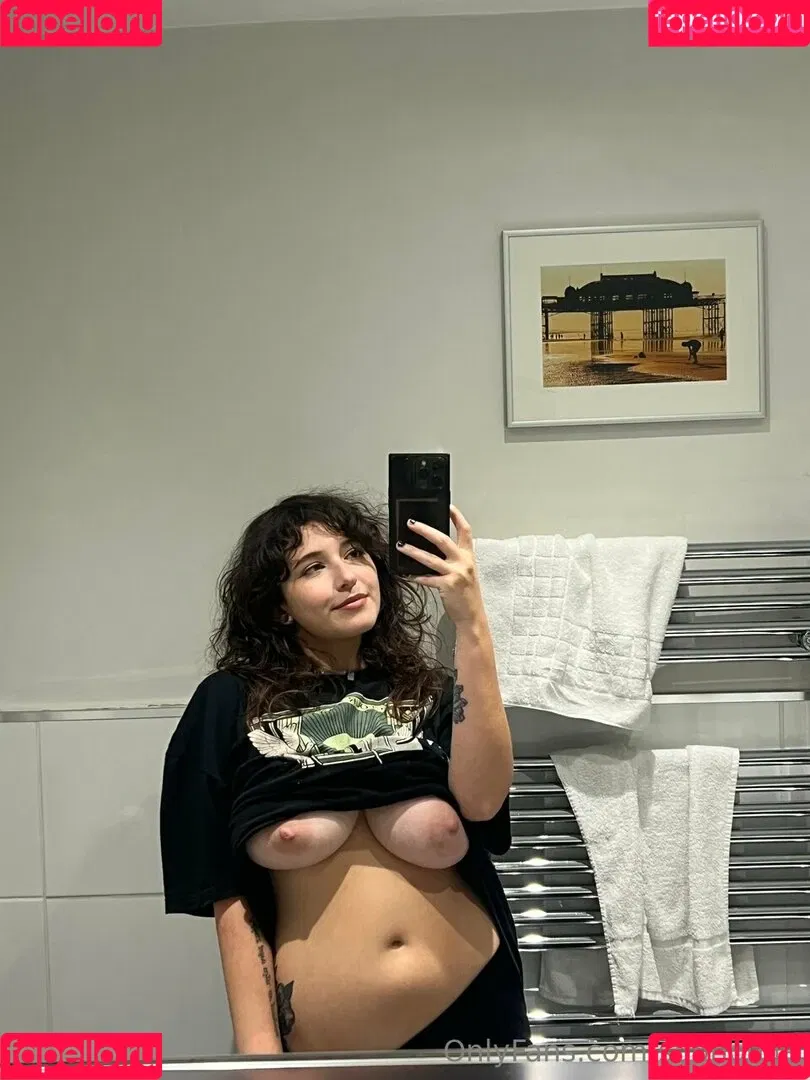 Sophoulla / patreon / sophoulla64 Onlyfans Photo Gallery 