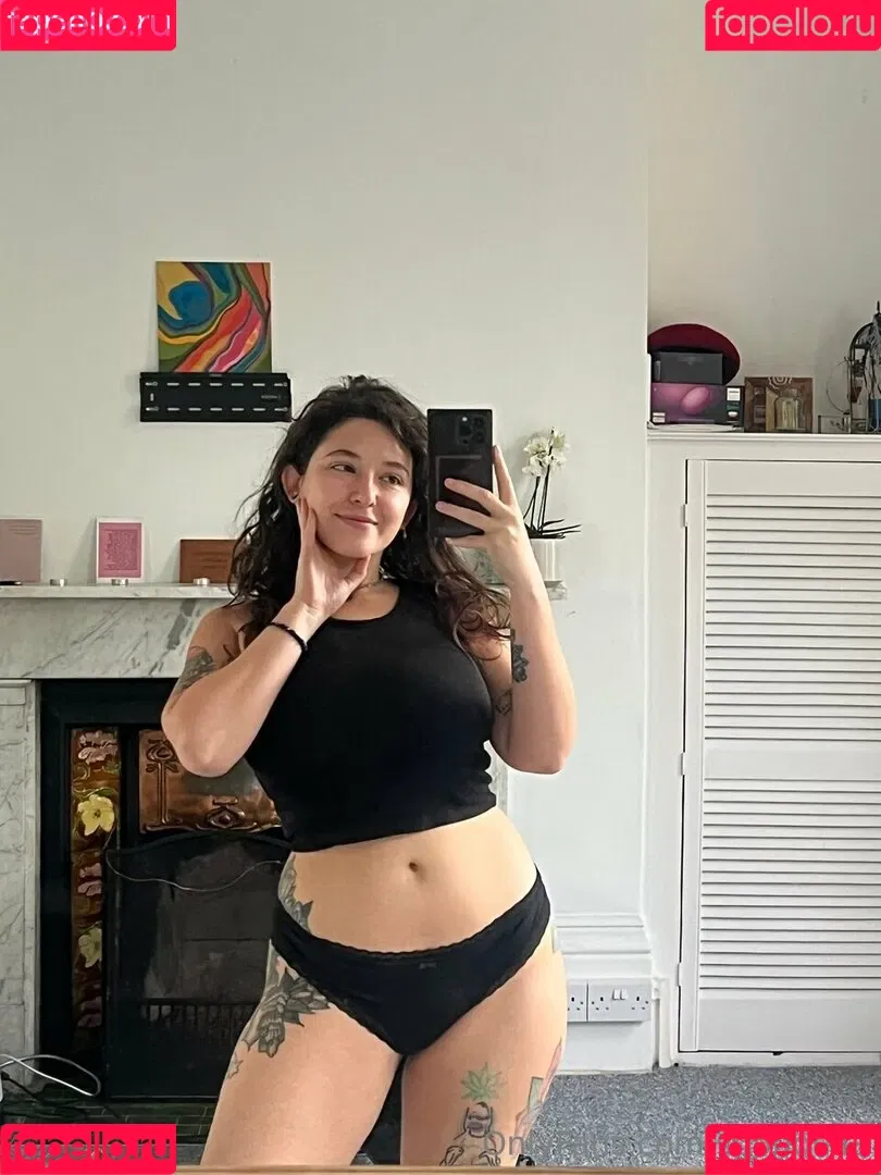 Sophoulla / patreon / sophoulla64 Onlyfans Photo Gallery 