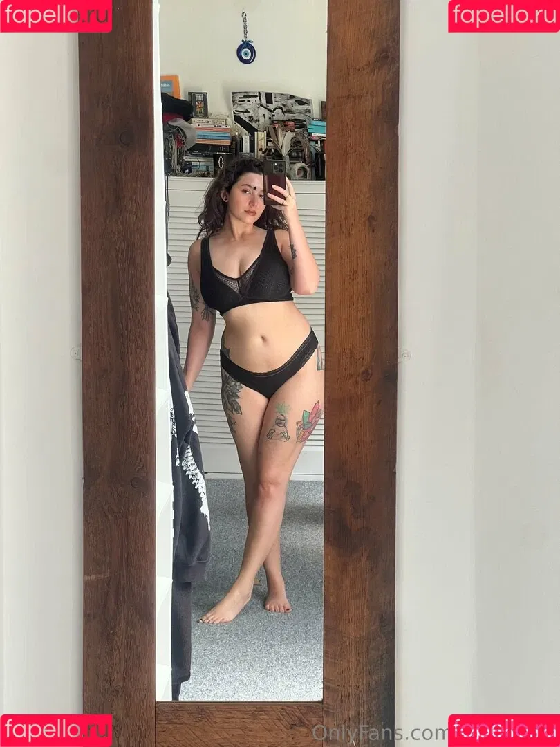 Sophoulla / patreon / sophoulla64 Onlyfans Photo Gallery 