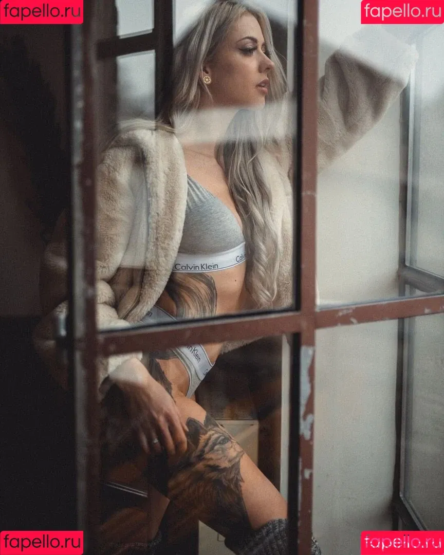 Farbenfuchs / Leslie / calisto.c Onlyfans Photo Gallery 