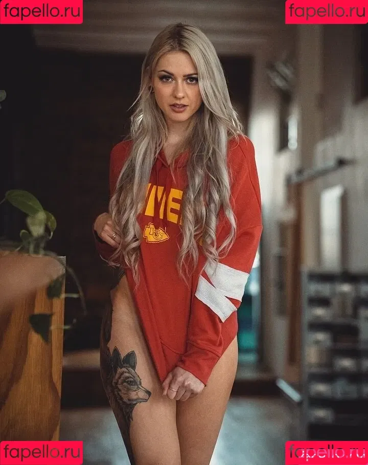 Farbenfuchs / Leslie / calisto.c Onlyfans Photo Gallery 