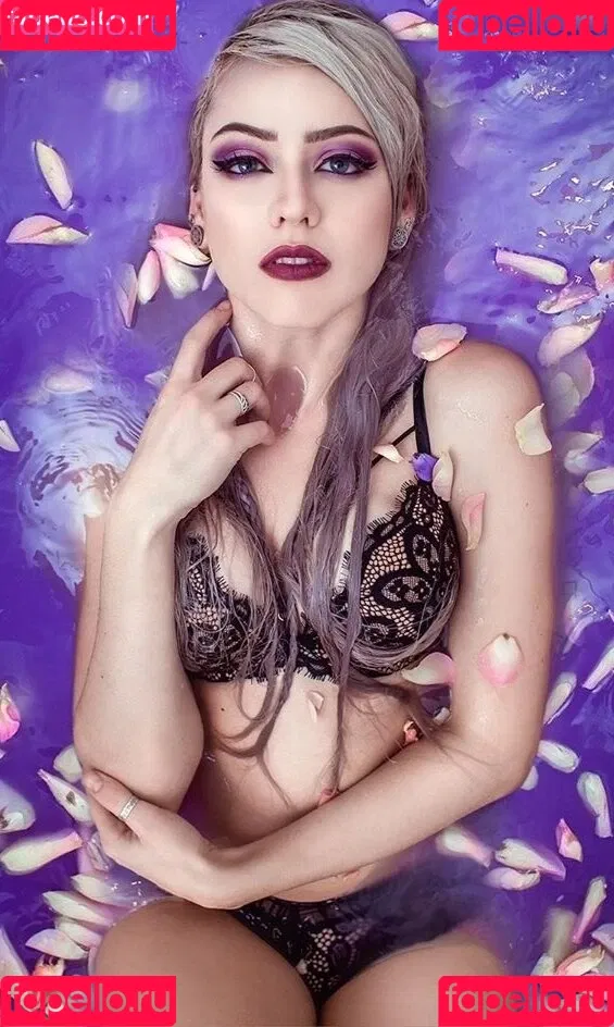 Farbenfuchs / Leslie / calisto.c Onlyfans Photo Gallery 