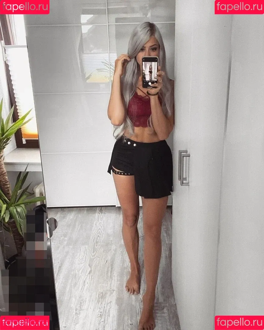 Farbenfuchs / Leslie / calisto.c Onlyfans Photo Gallery 