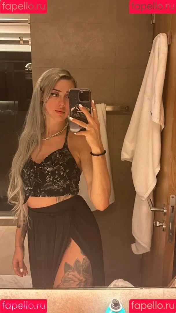 Farbenfuchs / Leslie / calisto.c Onlyfans Photo Gallery 