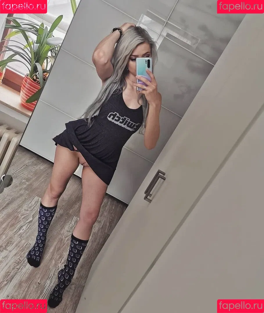 Farbenfuchs / Leslie / calisto.c Onlyfans Photo Gallery 
