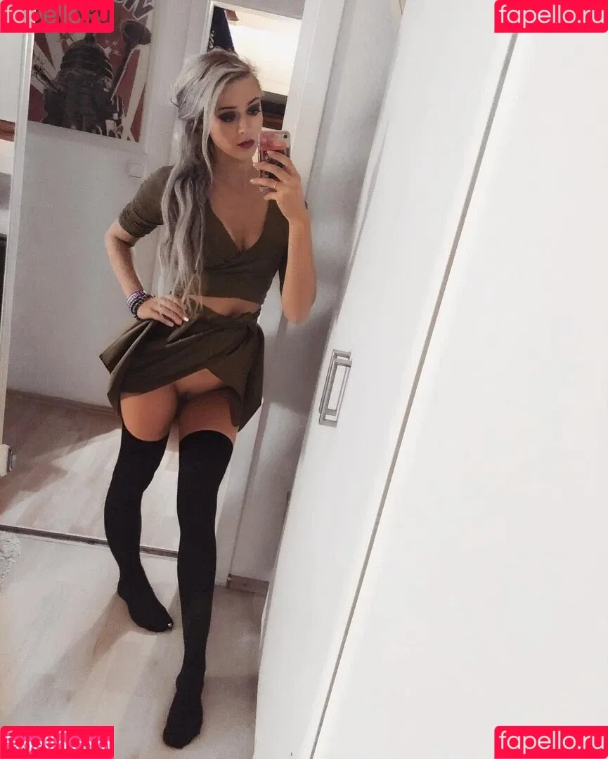 Farbenfuchs / Leslie / calisto.c Onlyfans Photo Gallery 